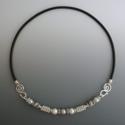 Gray & White Pearls Choker, chs-111